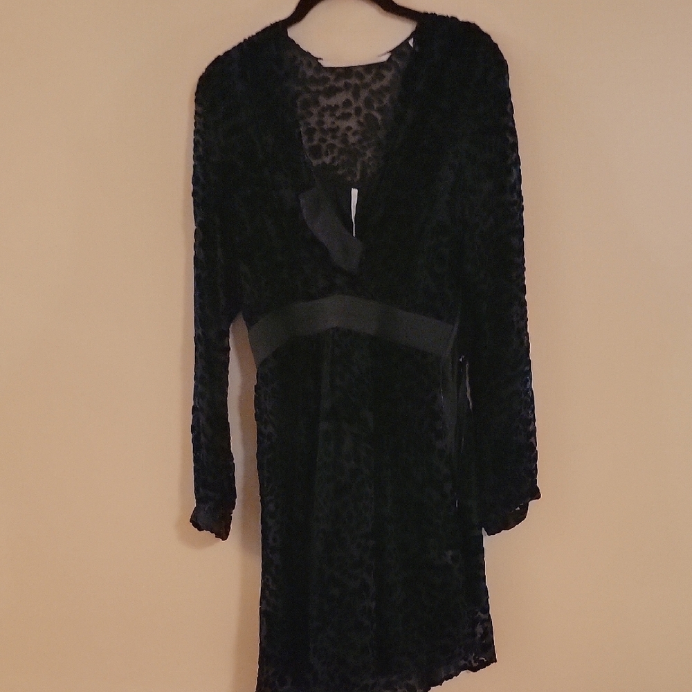Elegant Black Women's Robe